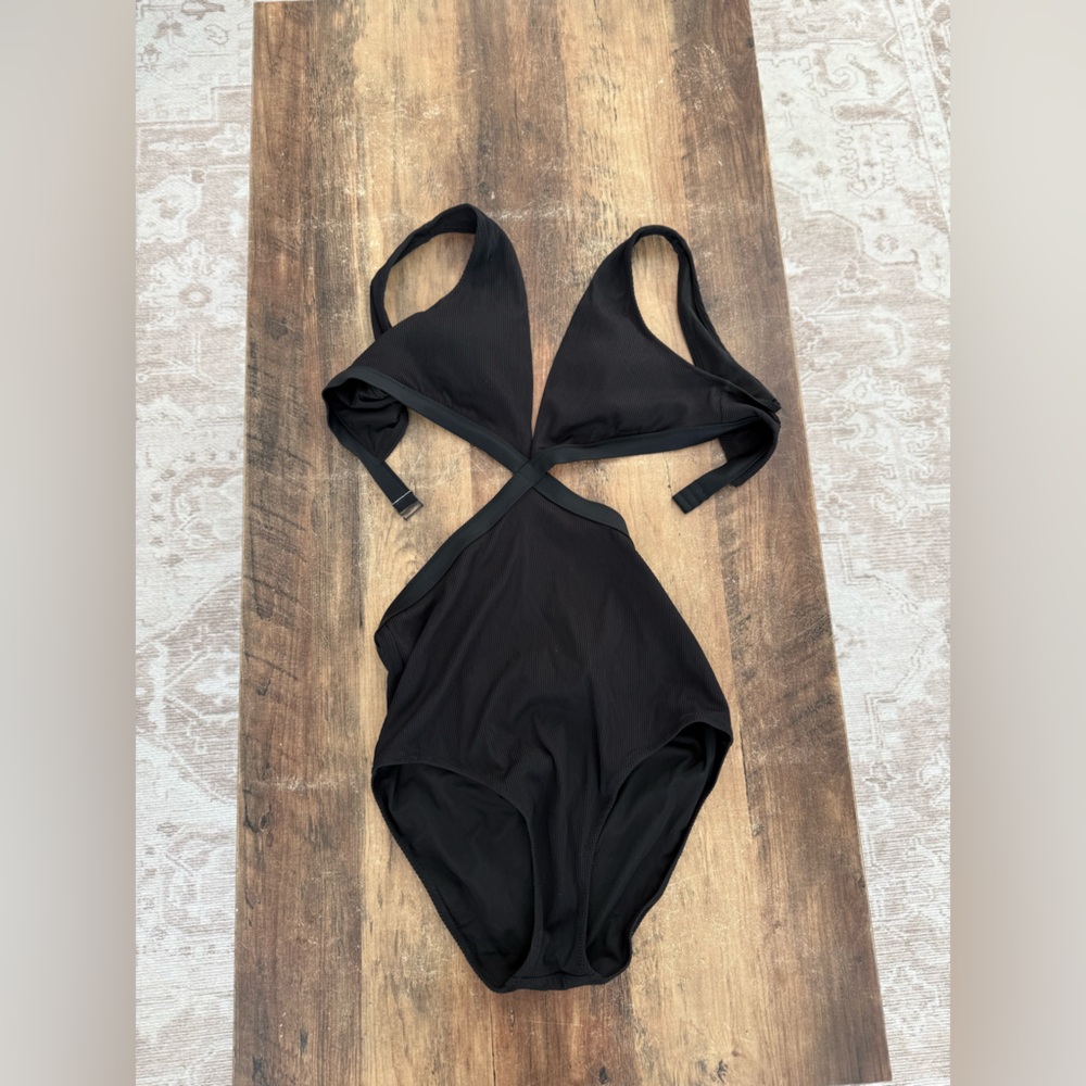 Aerie Cutout One Piece Long sizing